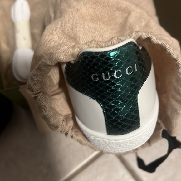 Women’s Gucci sneakers for sale, brand new never been wore, still in box. - Picture 3 of 5